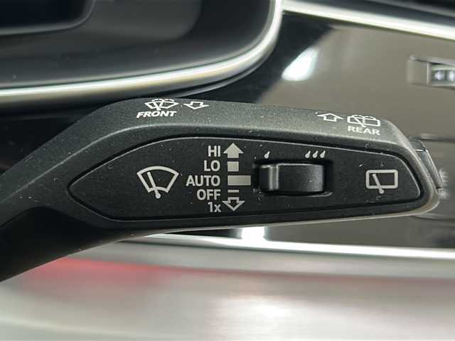 アウディ Ｑ７ 道央・札幌 2021(令3)年 5.8万km グレイシアホワイトメタリック ・4WD/・純正ナビ/フルセグTV/BT/・全方位カメラ/・サンルーフ/・ドライブレコーダー/・社外エンジンスターター /・パワーバックドア/・アダプティブドライブアシスト/・接近警告/・レーン逸脱警告/・サイドアシスト/・アイドリングストップ/・パドルシフト/・パーキングエイド/・レザーシート/・前席パワーシート/・前席シートヒーター/・横滑り防止/・プッシュスタート/・スマートキー/・ドアバイザー