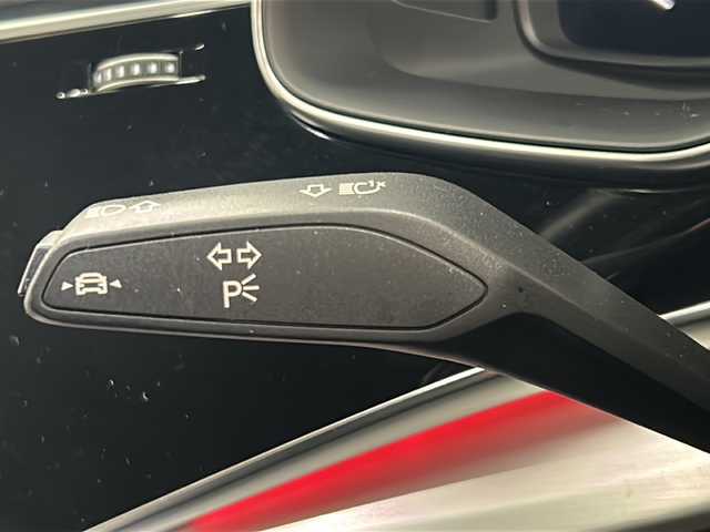 アウディ Ｑ７ 道央・札幌 2021(令3)年 5.8万km グレイシアホワイトメタリック ・4WD/・純正ナビ/フルセグTV/BT/・全方位カメラ/・サンルーフ/・ドライブレコーダー/・社外エンジンスターター /・パワーバックドア/・アダプティブドライブアシスト/・接近警告/・レーン逸脱警告/・サイドアシスト/・アイドリングストップ/・パドルシフト/・パーキングエイド/・レザーシート/・前席パワーシート/・前席シートヒーター/・横滑り防止/・プッシュスタート/・スマートキー/・ドアバイザー