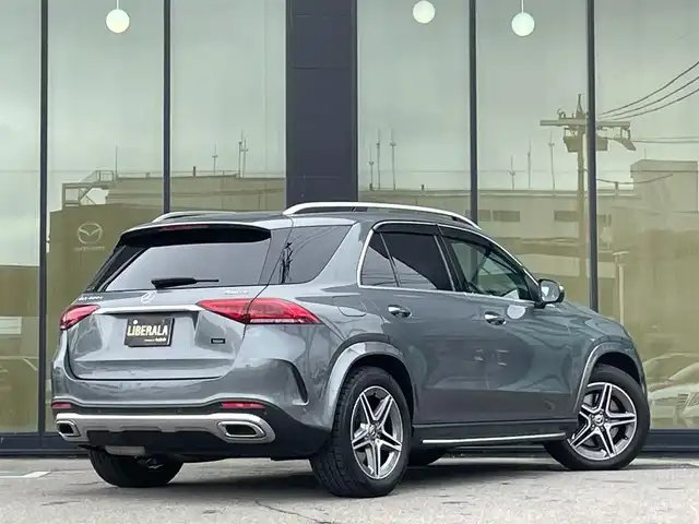 メルセデス・ベンツ ＧＬＥ４００ｄ 4MATIC スポーツ 石川県 2020(令2)年 3.9万km グレーⅡ 4WD/衝突軽減ブレーキ/黒革シート/純正20incAW/純正メモリーナビ/バック/フロント/サイド/全方位カメラ/フルセグTV/Bluetooth/USB/ブルメスタープレミアムサウンド/アダプティブクルーズコントロール/クリアランスソナー/ヘッドアップディスプレイ/ブラインドスポットモニター/電動格納ミラー/エアサスペンション/パワーリアゲート/アンビエントライト/オートライト/LEDヘッドライト/パワーシート(全席)/シートヒーター(全席)/ベンチレーション(前席)/デジタルインナーミラー/ドリンククーラー/ヒーター/ワイヤレスチャージ/ETC2.0/ドライブレコーダー(前後)/プッシュスタート/パフュームアトマイザー