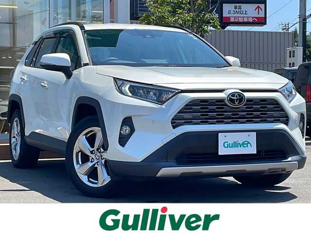 トヨタ ＲＡＶ４ G 道央・札幌 2019(令1)年 3.5万km ホワイトパールクリスタルシャイン ・４WD/・衝突軽減ブレーキ/・社外SDナビ/　CD＆DVD＆BT＆TV/・バックカメラ/・コーナーセンサー/・レーンキープアシスト/・レーダークルーズコントロール/・ブラインドスポットモニター/・レザーシート/・パワーシート/・シートヒーター/・パワーバックドア/・ステアリングヒーター/・ステアリングスイッチ/・プッシュスタート/・スマートキー/・前後ドライブレコーダー/・ビルトインETC/・MT付きAT/・オートエアコン/・オートライト/・オートリトラミラー/・オートハイビーム/・純正フロアマット/・ドアバイザー/・ウィンカーミラー/・フォグライト/・スペアキー