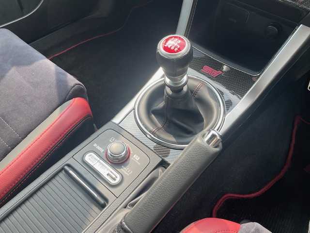 スバル ＷＲＸ ＳＴＩ STI タイプS 愛知県 2014(平26)年 3.1万km WRブルーパール ワンオーナー/社外HDDナビ（AVIC-ZH077W）/AMFM/CD/DVD/BT/SD/USB/フルセグ/ETC/プッシュスタート/レーダー探知機/LEDヘッドライト/ハーフレザーシート/純正18インチAW/純正フロアマット/保証書/取扱説明書/スペアキー