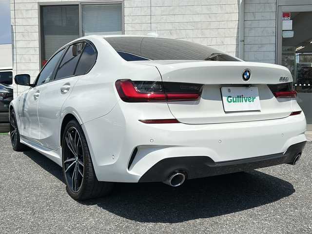 ＢＭＷ ３３０ｉ Mスポーツ 埼玉県 2019(平31)年 3.7万km アルピンホワイトⅢ ETC付バックミラー　/パーキングアシスト　/メーカーオプションナビ(FM/AM/BT)/ヘッドアップディスプレイ/パドルシフト/車外カメラ（前・後・サイド・全周囲）　/パワーシート・シートヒーター(D/N)/ＴＹＰＥ－Ｃ充電　/電動リアゲート　/電格ミラー　/クルコン追従　/パドルシフト　/ＬＥＤライト　/横滑り防止　/ＩＳＯＦＩＸ/LEDライト/純正フロアマット/プッシュスタート/アイドリングストップ