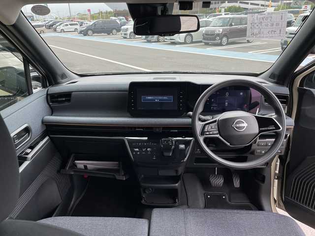 日産 サクラ X 愛知県 2025(令7)年 0.2万km ベージュⅡ SDナビ/全方位カメラ/バックカメラ/コーナーセンサー/純正アルミホイール/LEDヘッドライト/ドライブレコーダー/ETC/衝突軽減システム/フルセグ/CD DVD/Bluetooth/ステアリングスイッチ/スマートキー/プッシュスタート