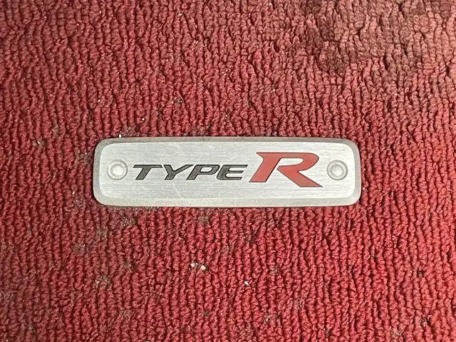 ホンダ シビック タイプR 愛知県 2010(平22)年 9.6万km クリスタルブラックパール ＭＴ車　禁煙　Ｂｒｅｍｂｏブレーキキャリパー　プッシュスタート　ＨＩＤヘッドライト　オートハイビーム　電動格納ドアミラー　バニティミラー　純正アルミホイール　純正フロアマット　オーディオプレイヤー