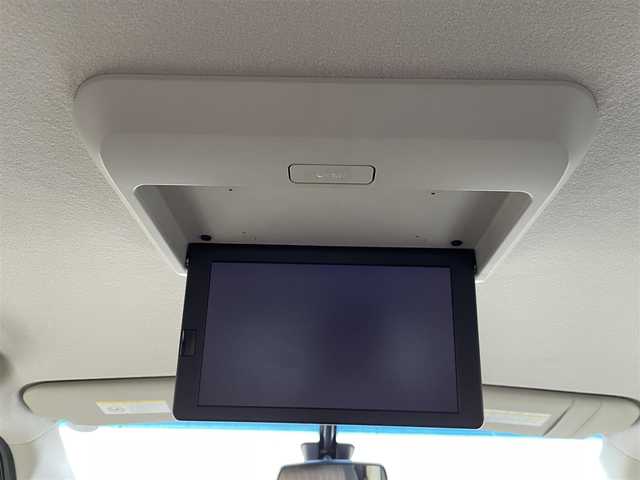 日産 セレナ HWS S HV Vセレ +Sefty 福岡県 2015(平27)年 8.1万km ダイヤモンドブラック 純正8型SDナビ(フルセグTV/CD/DVD/BT)アラウンドビューモニターフリップダウン後席モニターエマージェンシーブレーキコーナーセンサー両側パワスラETC純正LEDヘッドライト純正フロアマット純正16インチアルミホイールスマートキープッシュスタート