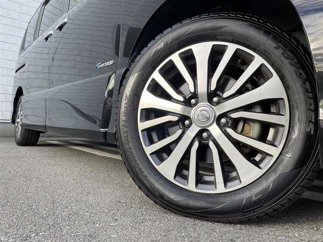 日産 セレナ HWS S HV Vセレ +Sefty 福岡県 2015(平27)年 8.1万km ダイヤモンドブラック 純正8型SDナビ(フルセグTV/CD/DVD/BT)アラウンドビューモニターフリップダウン後席モニターエマージェンシーブレーキコーナーセンサー両側パワスラETC純正LEDヘッドライト純正フロアマット純正16インチアルミホイールスマートキープッシュスタート