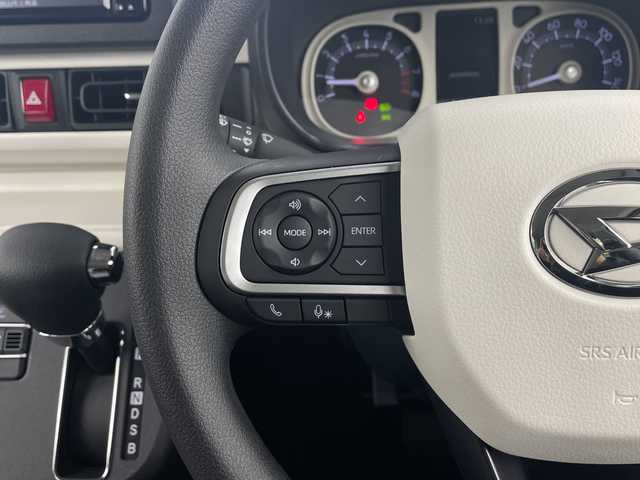 ダイハツ ムーヴ キャンバス ストライプス G ターボ 埼玉県 2025(令7)年 0.1千km シャイニングホワイトパール/サンドベージュメタリック 届出済未使用車　/純正ナビ/（FM/AM/CD/DVD/TV/USB）/バックカメラ/両側電動スライドドア/前席シートヒーター/レーダークルーズコントロール/レーンキープアシスト/パーキングセンサー/アイドリングストップ/衝突軽減ブレーキ/ステアリングスイッチ/ＬＥＤヘッドライト/フォグランプ/　　　　