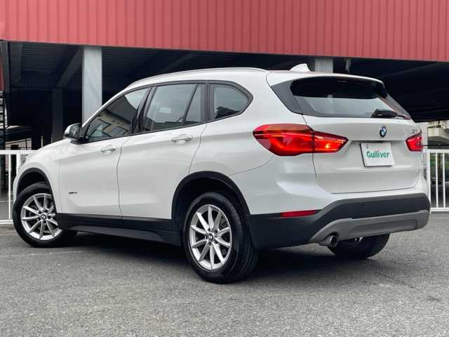 ＢＭＷ Ｘ１ 神奈川県 2017(平29)年 4.8万km パール ターボ/純正HDDナビ/・CD/DVD/BT/SD/リアビューカメラ/パークディスタンスコントロール/ETC内蔵バックミラー/前後ドライブレコーダー/オートマチックトランクリッド/インテリジェントセーフティ/・Cityブレーキ機能付き追突警告/・Cityブレーキ機能付き歩行者警告/・レーンデパーチャーウォーニング/横滑り防止機能/純正17インチAW/タイヤ空気圧警告システム/革巻きステアリング/プッシュEgスタート/ストップ/スマートキー×2/オートライト/純正LEDヘッドライト/フロント/バックフォグ/ターンランプ付き電動格納ドアミラー/純正フロアマット/取扱説明書