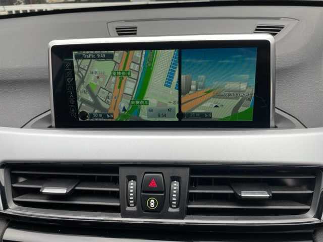 ＢＭＷ Ｘ１ 神奈川県 2017(平29)年 4.8万km パール ターボ/純正HDDナビ/・CD/DVD/BT/SD/リアビューカメラ/パークディスタンスコントロール/ETC内蔵バックミラー/前後ドライブレコーダー/オートマチックトランクリッド/インテリジェントセーフティ/・Cityブレーキ機能付き追突警告/・Cityブレーキ機能付き歩行者警告/・レーンデパーチャーウォーニング/横滑り防止機能/純正17インチAW/タイヤ空気圧警告システム/革巻きステアリング/プッシュEgスタート/ストップ/スマートキー×2/オートライト/純正LEDヘッドライト/フロント/バックフォグ/ターンランプ付き電動格納ドアミラー/純正フロアマット/取扱説明書