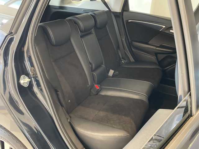 ホンダ シャトル ハイブリッド X スタイルED 福井県 2016(平28)年 5万km ミッドナイトブルービームM ワンオーナー/４WD/純正8インチインターナビ/フルセグTV/BT/DVD/CD/USB/HDMI/バックカメラ/シティブレーキアクティブシステム/クルーズコントロール/ETC/ドライブレコーダー/ハーフレザーシート/パドルシフト/オートライト/LEDヘッドライト/プッシュスタート/スマートキー×2/純正15インチアルミホイール/純正フロアマット/ステアリングスイッチ