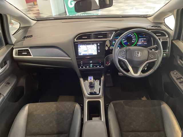 ホンダ シャトル ハイブリッド X スタイルED 福井県 2016(平28)年 5万km ミッドナイトブルービームM ワンオーナー/４WD/純正8インチインターナビ/フルセグTV/BT/DVD/CD/USB/HDMI/バックカメラ/シティブレーキアクティブシステム/クルーズコントロール/ETC/ドライブレコーダー/ハーフレザーシート/パドルシフト/オートライト/LEDヘッドライト/プッシュスタート/スマートキー×2/純正15インチアルミホイール/純正フロアマット/ステアリングスイッチ