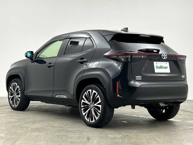 トヨタ ヤリスクロス ハイブリッド Z 三重県 2022(令4)年 3.3万km ブラックマイカ /禁煙車//純正ディスプレイオーディオ//パノラミックビューモニター//オートAC//電子サイドブレーキ//ブレーキオートホールド//DN席シートヒーター//D席パワーシート//ハーフレザーシート//革巻きステアリング//ステアリングスイッチ//トヨタセーフティセンス//レーダークルーズコントロール//衝突軽減ブレーキ//レーントレーシングアシスト//ロードサインアシスト//ブラインドスポットモニター//リアクロストラフィックアラート//パーキングサポートブレーキ//オートハイビーム//前後クリアランスソナー//100V充電//オートライト//LED//純正ビルトインETC//サイドカーテンエアバッグ