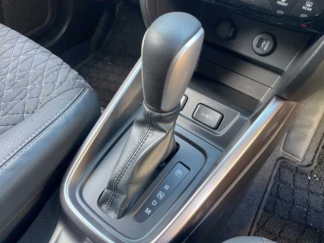 スズキ エスクード 1．4 ターボ 福岡県 2021(令3)年 3.2万km サバンナアイボリーメタリック/ブラック 2トーンルーフ 純正ナビ/純正フロアマット/ETC/ドライブレコーダー(前後）/クルーズコントロール/シートヒーター/パドルシフト/ダウンヒルアシスト/車線逸脱警報/車線逸脱制御/TV（フルセグ）/FM/AM/ipod/USB/Bluetooth/メモリーミュージック/SD/DISC/ハンズフリー/オートライト/プッシュスタート/電動格納ミラー/アイドリングストップ/横滑り防止/パーキングセンサー