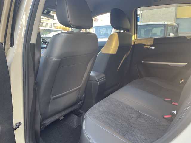 スズキ エスクード 1．4 ターボ 福岡県 2021(令3)年 3.2万km サバンナアイボリーメタリック/ブラック 2トーンルーフ 純正ナビ/純正フロアマット/ETC/ドライブレコーダー(前後）/クルーズコントロール/シートヒーター/パドルシフト/ダウンヒルアシスト/車線逸脱警報/車線逸脱制御/TV（フルセグ）/FM/AM/ipod/USB/Bluetooth/メモリーミュージック/SD/DISC/ハンズフリー/オートライト/プッシュスタート/電動格納ミラー/アイドリングストップ/横滑り防止/パーキングセンサー