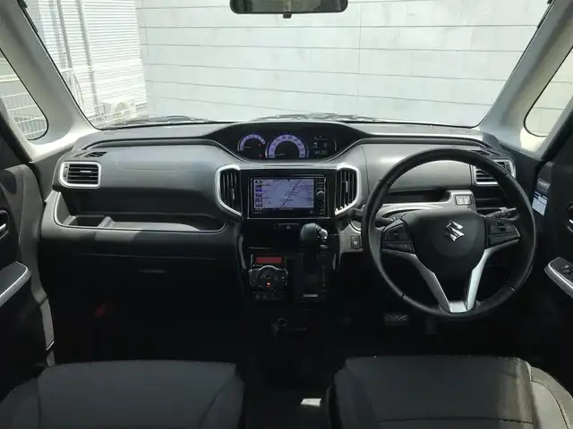スズキ ソリオ バンディット HV MV Dカメラ ブレーキS 栃木県 2018(平30)年 9.4万km ピュアホワイトP 株)IDOMが運営する【じしゃロン小山店】の自社ローン専用車両になります。こちらは現金またはオートローンご利用時の価格です。自社ローンご希望の方は別途その旨お申付け下さい//禁煙車/社外フルセグナビ/（CD/DVD/BD/AM/FMラジオ）/(Bluetooth)/スマートキー/プッシュスタート/バックカメラ/クルーズコントロール/ＥＴＣ/両側パワースライドドア/レーンキープアシスト/シートヒーター/アイドリングストップ/ステアリングリモコン/ステアリングリモコン/電動格納ドアミラー/パワーウインドウ/防眩ミラー/オートライト