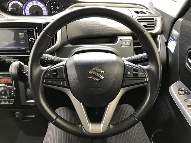 スズキ ソリオ バンディット HV MV Dカメラ ブレーキS 栃木県 2018(平30)年 9.4万km ピュアホワイトP 株)IDOMが運営する【じしゃロン小山店】の自社ローン専用車両になります。こちらは現金またはオートローンご利用時の価格です。自社ローンご希望の方は別途その旨お申付け下さい//禁煙車/社外フルセグナビ/（CD/DVD/BD/AM/FMラジオ）/(Bluetooth)/スマートキー/プッシュスタート/バックカメラ/クルーズコントロール/ＥＴＣ/両側パワースライドドア/レーンキープアシスト/シートヒーター/アイドリングストップ/ステアリングリモコン/ステアリングリモコン/電動格納ドアミラー/パワーウインドウ/防眩ミラー/オートライト