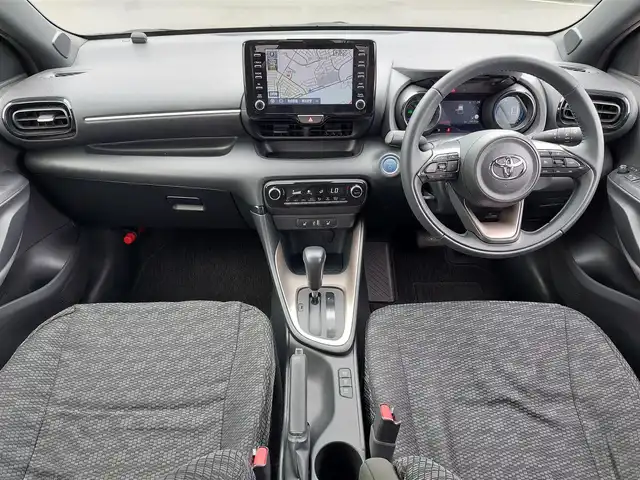トヨタ ヤリス ハイブリッド Z 東京都 2021(令3)年 2万km ホワイトパールクリスタルシャイン ワンオーナー/Toyota Safety Sense/・プリクラッシュセーフティ/・レーンディパーチャーアラート/・先行車発進告知機能/・オートマチックハイビーム/・レーダークルーズコントロール/・クリアランスソナー/・ブラインドスポットモニター/プッシュスタート/純正ナビ/バックカメラ/ETC2.0/前後ドライブレコーダー DC-DR652/シートヒーター/LEDヘッドライト/ドアバイザー/16インチ純正アルミホイール