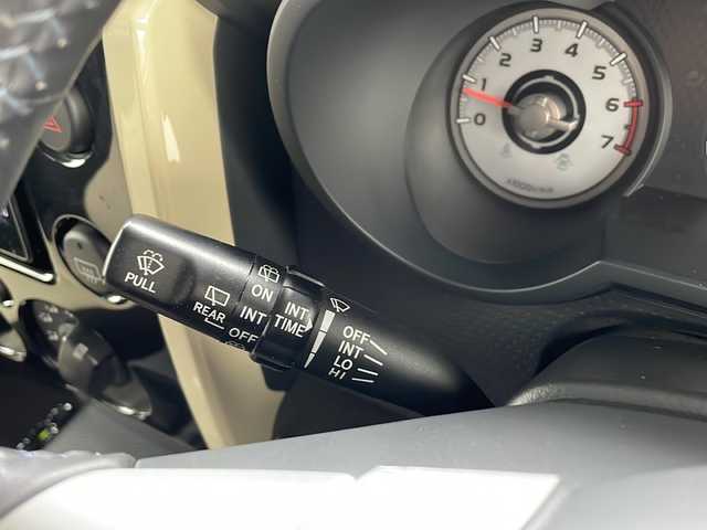 トヨタ ＦＪクルーザー ファイナルエディション 富山県 2018(平30)年 2.8万km ベージュ 4WD/純正SDナビ（NSZT-W66T）/フルセグ（走行視聴可）/バックカメラ/ETC/クリアランスソナー/革巻きステアリング/ステアリングスイッチ/スペアキー/背面タイヤ