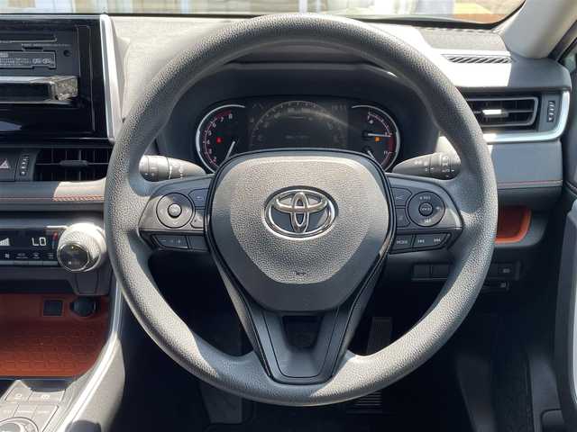 トヨタ ＲＡＶ４ アドベンチャー 道央・札幌 2019(令1)年 3.8万km アッシュグレーメタリック/シアンメタリック ・４WD/・衝突軽減ブレーキ/・純正SDナビ/　CD＆DVD＆BT＆TV/・バックカメラ/・コーナーセンサー/・レーンキープアシスト/・レーダークルーズコントロール/・パワーシート/・レザーシート/・前後ドライブレコーダー/・プッシュスタート/・スマートキー/・オートエアコン/・オートライト/・オートリトラミラー/・オートハイビーム/・ビルトインETC/・MT付きAT/・ステアリングスイッチ/・純正フロアマット/・ウィンカーミラー/・フォグライト