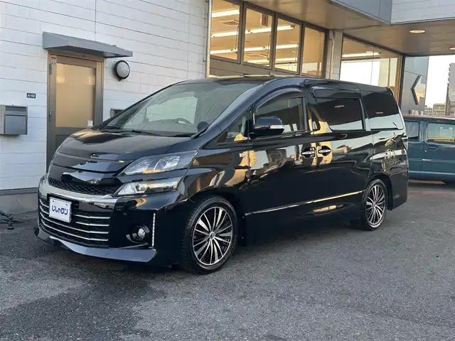 トヨタ ヴェルファイア 2．4Z G’s 滋賀県 2013(平25)年 12.1万km ブラック (株)IDOMが運営する【じしゃロン草津店】の自社ローン専用車両になりますこちらは現金またはオートローンご利用時の価格です。自社ローンご希望の方は別途その旨お申付け下さい