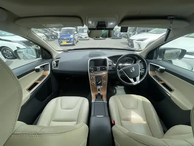ボルボ ＸＣ６０ D4 クラシック 千葉県 2017(平29)年 7.9万km トワイライトブロンズメタリック 純正ナビ/バックカメラ/クルーズコントロール/前席シートヒーター/前席パワーシート/パワーバックドア/パドルシフト/ルーフレール/コーナーセンサー/オートライト/オートハイビーム/衝突被害軽減ブレーキ/レーンキープアシスト