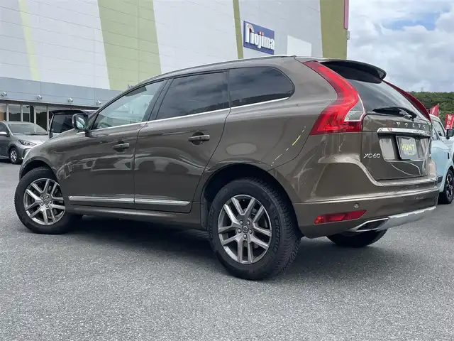 ボルボ ＸＣ６０ D4 クラシック 千葉県 2017(平29)年 7.9万km トワイライトブロンズメタリック 純正ナビ/バックカメラ/クルーズコントロール/前席シートヒーター/前席パワーシート/パワーバックドア/パドルシフト/ルーフレール/コーナーセンサー/オートライト/オートハイビーム/衝突被害軽減ブレーキ/レーンキープアシスト