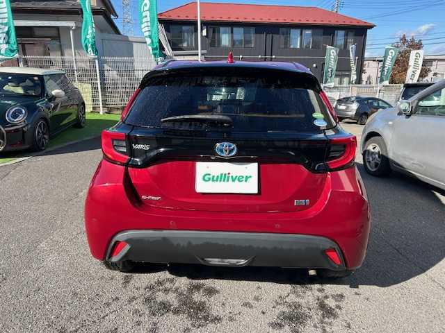 トヨタ ヤリス ハイブリッド Z 宮城県 2020(令2)年 11.4万km センシュアルレッドマイカ ワンオーナー/4WD/純正メモリナビ/AM/FM/USB/BT/Miracast/フルセグTV/全方位バックカメラ/ステアリングスイッチ/前席シートヒーター/ブラインドスポットモニター/コーナーセンサー/追従型クルーズコントロール/レーンキープアシスト/横滑り防止装置/衝突被害軽減システム/盗難防止システム/スチール夏タイヤ15インチ/純正フロアマット/ETC2.0/前後ドライブレコーダー/ウィンカードアミラー/電動格納ミラー/プッシュスタート/保証書・記録簿・取扱説明書