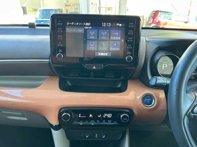 トヨタ ヤリス ハイブリッド Z 宮城県 2020(令2)年 11.4万km センシュアルレッドマイカ ワンオーナー/4WD/純正メモリナビ/AM/FM/USB/BT/Miracast/フルセグTV/全方位バックカメラ/ステアリングスイッチ/前席シートヒーター/ブラインドスポットモニター/コーナーセンサー/追従型クルーズコントロール/レーンキープアシスト/横滑り防止装置/衝突被害軽減システム/盗難防止システム/スチール夏タイヤ15インチ/純正フロアマット/ETC2.0/前後ドライブレコーダー/ウィンカードアミラー/電動格納ミラー/プッシュスタート/保証書・記録簿・取扱説明書