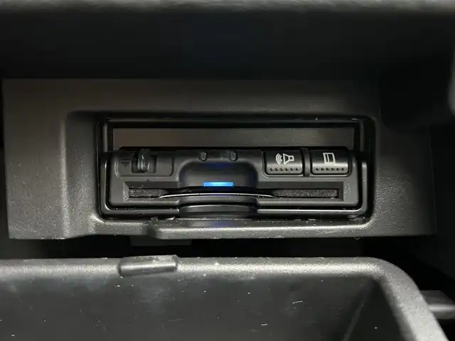 日産 セレナ ハイウェイスターVセレクションⅡ 宮城県 2019(令1)年 7.5万km マルーンレッド セーフティパックB/・プロパイロット/・車線逸脱防止支援システム/・SRSエアバッグ（サイド/カーテン）/・インテリジェントアラウンドビューモニター/・インテリジェントルームミラー/・踏み間違い衝突防止アシスト/・インテリジェントパーキングアシスト/・標識検知機能/・ふらつき警報/・フロント＆バックソナー/・電動パーキングブレーキ/・オートブレーキホールド/・ヒーター付ドアミラー/＝＝＝/インテリジェントエマージェンシーブレーキ/車線逸脱警報/純正フリップダウンモニター/純正9インチナビ（MM517D-L）/・CD/DVD/・Bluetooth/・フルセグTV/ビルトインETC/ドライブレコーダー/ハンズフリーパワースライドドア（両側）/革巻きステアリング/LEDヘッドランプ/ハイビームアシスト/フォグランプ/オートライト/スマートキー＆プッシュスタート/電動格納ミラー/純正16インチAW/純正フロアマット/純正ドアバイザー