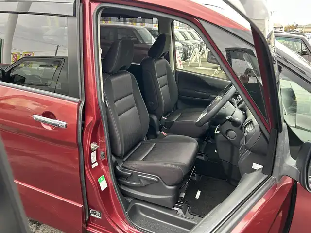 日産 セレナ ハイウェイスターVセレクションⅡ 宮城県 2019(令1)年 7.5万km マルーンレッド セーフティパックB/・プロパイロット/・車線逸脱防止支援システム/・SRSエアバッグ（サイド/カーテン）/・インテリジェントアラウンドビューモニター/・インテリジェントルームミラー/・踏み間違い衝突防止アシスト/・インテリジェントパーキングアシスト/・標識検知機能/・ふらつき警報/・フロント＆バックソナー/・電動パーキングブレーキ/・オートブレーキホールド/・ヒーター付ドアミラー/＝＝＝/インテリジェントエマージェンシーブレーキ/車線逸脱警報/純正フリップダウンモニター/純正9インチナビ（MM517D-L）/・CD/DVD/・Bluetooth/・フルセグTV/ビルトインETC/ドライブレコーダー/ハンズフリーパワースライドドア（両側）/革巻きステアリング/LEDヘッドランプ/ハイビームアシスト/フォグランプ/オートライト/スマートキー＆プッシュスタート/電動格納ミラー/純正16インチAW/純正フロアマット/純正ドアバイザー