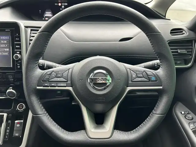 日産 セレナ ハイウェイスターVセレクションⅡ 宮城県 2019(令1)年 7.5万km マルーンレッド セーフティパックB/・プロパイロット/・車線逸脱防止支援システム/・SRSエアバッグ（サイド/カーテン）/・インテリジェントアラウンドビューモニター/・インテリジェントルームミラー/・踏み間違い衝突防止アシスト/・インテリジェントパーキングアシスト/・標識検知機能/・ふらつき警報/・フロント＆バックソナー/・電動パーキングブレーキ/・オートブレーキホールド/・ヒーター付ドアミラー/＝＝＝/インテリジェントエマージェンシーブレーキ/車線逸脱警報/純正フリップダウンモニター/純正9インチナビ（MM517D-L）/・CD/DVD/・Bluetooth/・フルセグTV/ビルトインETC/ドライブレコーダー/ハンズフリーパワースライドドア（両側）/革巻きステアリング/LEDヘッドランプ/ハイビームアシスト/フォグランプ/オートライト/スマートキー＆プッシュスタート/電動格納ミラー/純正16インチAW/純正フロアマット/純正ドアバイザー