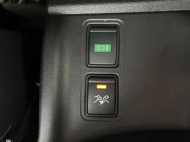 日産 セレナ ハイウェイスターVセレクションⅡ 宮城県 2019(令1)年 7.5万km マルーンレッド セーフティパックB/・プロパイロット/・車線逸脱防止支援システム/・SRSエアバッグ（サイド/カーテン）/・インテリジェントアラウンドビューモニター/・インテリジェントルームミラー/・踏み間違い衝突防止アシスト/・インテリジェントパーキングアシスト/・標識検知機能/・ふらつき警報/・フロント＆バックソナー/・電動パーキングブレーキ/・オートブレーキホールド/・ヒーター付ドアミラー/＝＝＝/インテリジェントエマージェンシーブレーキ/車線逸脱警報/純正フリップダウンモニター/純正9インチナビ（MM517D-L）/・CD/DVD/・Bluetooth/・フルセグTV/ビルトインETC/ドライブレコーダー/ハンズフリーパワースライドドア（両側）/革巻きステアリング/LEDヘッドランプ/ハイビームアシスト/フォグランプ/オートライト/スマートキー＆プッシュスタート/電動格納ミラー/純正16インチAW/純正フロアマット/純正ドアバイザー