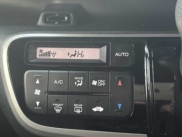 ホンダ Ｎ ＢＯＸ カスタム G Aパッケージ 京都府 2014(平26)年 11.9万km プレミアムホワイトパール 〇スマートキー/〇バックカメラ/〇ETC/〇純正ナビ/〇純正フロアマット/〇チップアップシート/〇Bluetooth