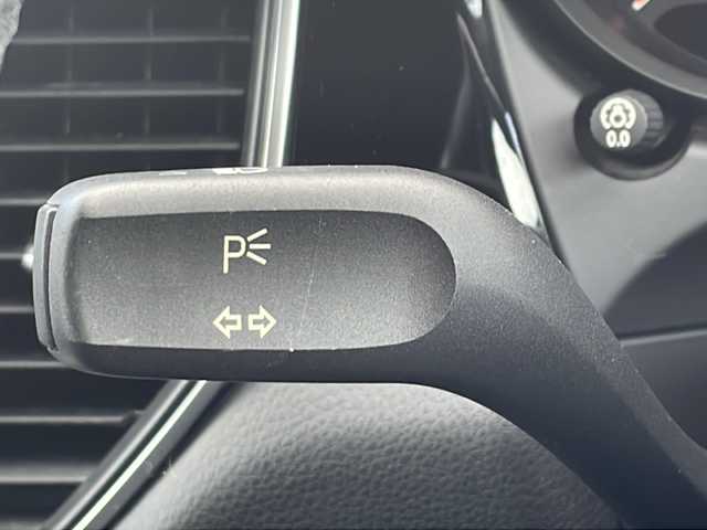 ポルシェ マカン S 三重県 2014(平26)年 6.1万km 白 スポーツクロノパッケージ/4WD/ターボ/純正SDナビ/フルセグTV/【CD/DVD/SD/Bluetooth】/バックカメラ/ETC/前後ドライブレコーダー/パドルシフト/ハーフレザーシート/D席パワーシート/全席シートヒーター/パワーバックドア/オートライト/HIDヘッドライト/フロント235/55R19インチ純正AW/リア255/50R19インチ純正AW/リモコンキー/スペアキー/純正フロアマット