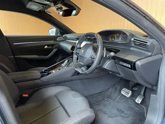 プジョー ５０８ GTライン 愛知県 2019(令1)年 0.6万km 青 FOCALスピーカー　/純正ナビ　/Apple Car Play　/Android Auto /USB /ワイヤレス充電　/ドラレコ　/ETC　/ACC　/BSM　/LKA　/ハンズフリーパワーテールゲート　/ハーフレザーシート　/シートヒーター　/シートベンチレーション　/アンビエントライト　/セレベスブルー　