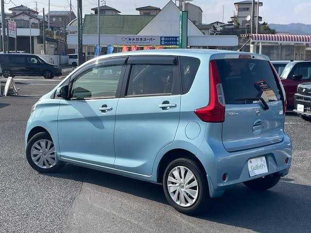 日産 デイズ X 茨城県 2017(平29)年 5.6万km アイスブルー 純正ナビ・DTV・BT・Bモニター・全方位モニタ