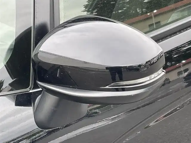 ホンダ シャトル ハイブリッド X ホンダセンシング 岩手県 2018(平30)年 13.5万km クリスタルブラックパール 禁煙車/4WD/純正ナビ/→フルセグTV/Bluetooth/CD/DVD/FM/AM/バックカメラ/ステアリングスイッチ/クルーズコントロール/前席シートヒーター/衝突軽減ブレーキ/レーンキープアシスト/横滑り防止装置/コーナーセンサー/ビルトインETC/オートライト/LEDヘッドライト/LEDフォグライト/〇電動格納ミラー/〇純正フロアマット/〇ドアバイザー/プッシュスタート/パドルシフト/スポーツペダル（ステンレス）/コンフォートパッケージ