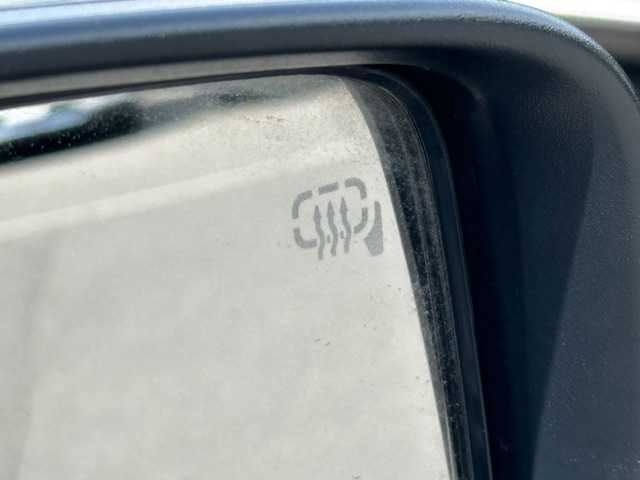スズキ ジムニー XC 大阪府 2020(令2)年 1.1万km ミディアムグレー ナビ　/フルセグ　/Ｂｌｕｅｔｏｏｔｈ　/レザー調シートカバー　/ｉｎｎｏキャリア　/前後ドライブレコーダー　/クルーズコントロール　/シートヒーター　/ＬＥＤヘッドライト　/ＥＴＣ　/フロアーマット　/サイドバイザー
