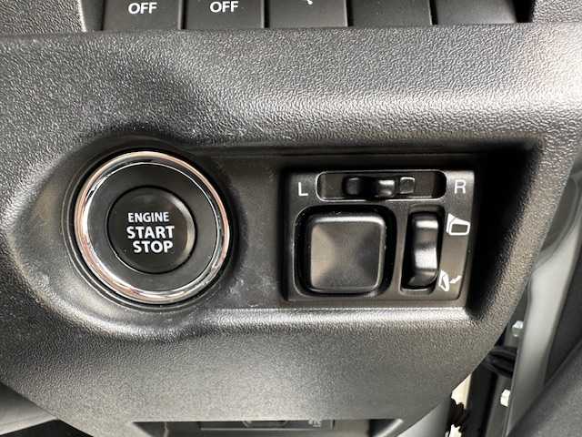 スズキ ジムニー XC 大阪府 2020(令2)年 1.1万km ミディアムグレー ナビ　/フルセグ　/Ｂｌｕｅｔｏｏｔｈ　/レザー調シートカバー　/ｉｎｎｏキャリア　/前後ドライブレコーダー　/クルーズコントロール　/シートヒーター　/ＬＥＤヘッドライト　/ＥＴＣ　/フロアーマット　/サイドバイザー