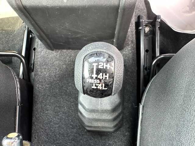 スズキ ジムニー XC 大阪府 2020(令2)年 1.1万km ミディアムグレー ナビ　/フルセグ　/Ｂｌｕｅｔｏｏｔｈ　/レザー調シートカバー　/ｉｎｎｏキャリア　/前後ドライブレコーダー　/クルーズコントロール　/シートヒーター　/ＬＥＤヘッドライト　/ＥＴＣ　/フロアーマット　/サイドバイザー