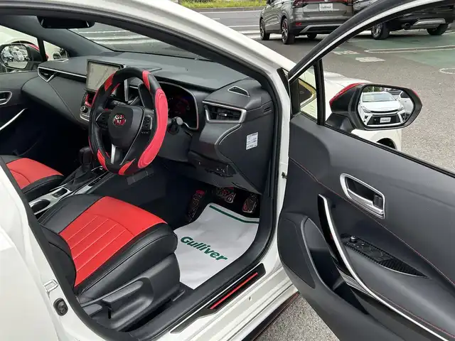 トヨタ カローラ スポーツ G Z 和歌山県 2019(平31)年 3.4万km ホワイトパールクリスタルシャイン 純正ナビ/バックカメラ/ETC/TRDエアロ/レーダークルーズ/レーントレーシングアシスト/プリクラッシュセーフティ/オートハイビーム/スマートキー×２/ブレーキホールド/革調シートカバー/革巻きステアリング/電動格納ミラー/純正フロアマット/取扱説明書/保証書