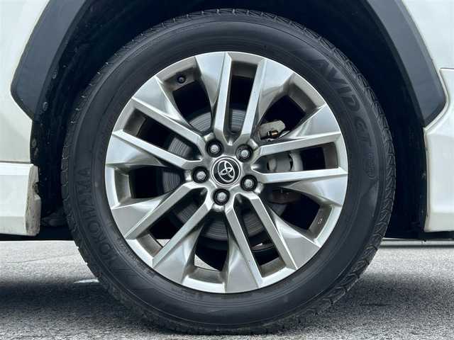 トヨタ ＲＡＶ４ G Zパッケージ 滋賀県 2019(令1)年 3.4万km ホワイトパールクリスタルシャイン ガソリン/4WD(F4)/CVT/モデリスタエアロ/パノラマムーンルーフ/9インチ純正ナビ【NSZT-Y68T】/バックカメラ/ETC/ＴＶキャンセラー/ＴｏｙｏｔａＳａｆｅｔｙＳｅｎｓｅ/・プリクラッシュブレーキアシスト	/・踏み間違い防止アシスト/・リヤクロストラフィックオートブレーキ/・ブラインドスポットモニター/・レーンキープアシスト/・レーダークルーズコントロール/・標識検知機能/運転席・助手席シートヒーター/デジタルインナーミラー	/電動格納ミラー/電動リアゲート/電動パーキング/ブレーキホールド/革巻きステアリング/ステアリングスイッチ/オートライト/LEDヘッドライト/フロントフォグ/フルオートエアコン/プッシュスタート/スマートキー/スペアキー/純正フロアマット/ドアバイザー/シートメモリー/パワーシート