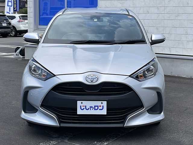 トヨタ ヤリス X 長野県 2020(令2)年 5.4万km シルバーM (株)IDOMが運営する【じしゃロン長野店】の自社ローン専用車両になります/こちらは現金またはオートローンご利用時の価格です。自社ローンご希望の方は別途その旨お申付け下さい./純正ディスプレイオーディオ/バックカメラ/ETC/トヨタセーフティセンス/サマータイヤ４本車載/ステアリングスイッチ/電動各ミラー/前方向ドライブレコーダー