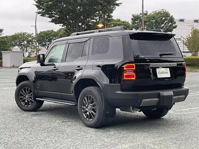 トヨタ ランドクルーザー ２５０ VX 静岡県 2024(令6)年 0.1万km ブラック 1オーナー/トヨタセーフティセンス/純正12.3型メーカーナビ/・フルセグTV/BTオーディオ/USB/Apple Car Play/全方位カメラ/ビルトインETC/サンルーフ/デジタルルームミラー/本革シート/シートヒーターD/N/シートクーラーD/N/パワーシート/BSM/ハンドルヒーター/電動リアゲート/ルーフレール/LEDヘッドランプ/・フォグランプ/純正フロアマット/ドアバイザー/スマートキー/スペアキー/保証書/取扱説明書/純正18アルミホイール