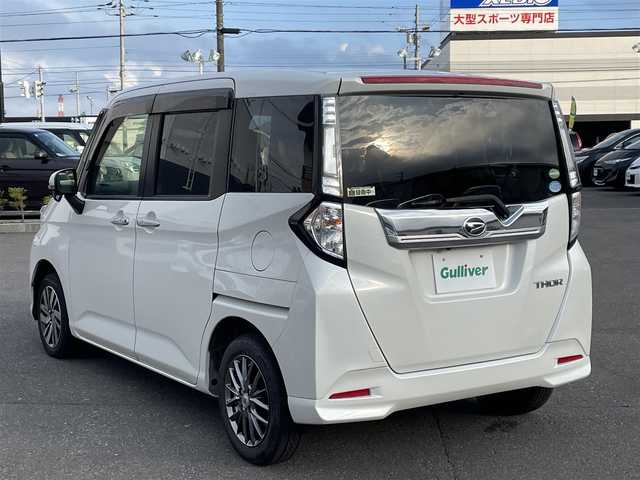 ダイハツ トール カスタムG 道央・札幌 2017(平29)年 5.7万km パールホワイトⅢ 登録時走行距離56785km/　4　W　D　/寒冷地仕様/純正SDナビ(CD/DVD/SD)/フルセグテレビ/アイドリングストップ/クルーズコントロール（追従走行なし）/ドアバイザー/プッシュスタート/両側パワースライドドア/ドライブレコーダー（前後）/横滑り防止装置/盗難防止装置/フォグランプ/フロントデアイサースイッチ/ステアリングスイッチ/革巻きステアリング/電動格納ミラー