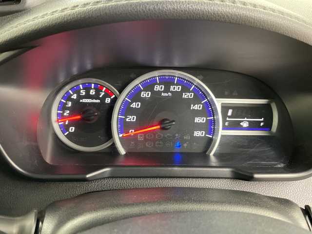 ダイハツ トール カスタムG 道央・札幌 2017(平29)年 5.7万km パールホワイトⅢ 登録時走行距離56785km/　4　W　D　/寒冷地仕様/純正SDナビ(CD/DVD/SD)/フルセグテレビ/アイドリングストップ/クルーズコントロール（追従走行なし）/ドアバイザー/プッシュスタート/両側パワースライドドア/ドライブレコーダー（前後）/横滑り防止装置/盗難防止装置/フォグランプ/フロントデアイサースイッチ/ステアリングスイッチ/革巻きステアリング/電動格納ミラー