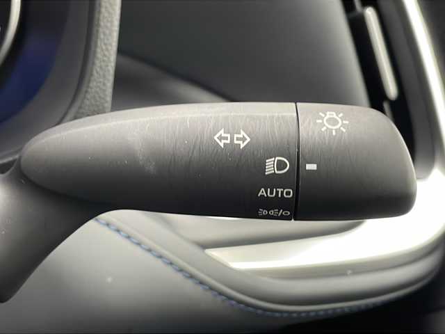 トヨタ ヴォクシー ハイブリッド S－Z 千葉県 2022(令4)年 5.2万km グリッターブラックガラスフレーク パノラミックビューモニター/ブラインドスポットモニター/10.5インチディスプレイナビ/BT/TV/後席14インチフリップダウンモニター/Miracast/HDMI/ステアリングスイッチ/両側パワースライド/100V電源/純正17インチAW/アイドリングストップ/クルーうコントロール/純正ビルトインETC2.0