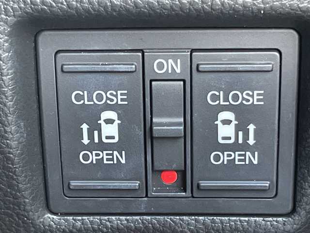 ホンダ Ｎ ＢＯＸ カスタム L 福岡県 2023(令5)年 2.5万km プラチナホワイトパール 9インチカロッツェリアナビ　AVIC-RQ720/【AM/FM/CD/DVD/BT/SD】/バックカメラ/ビルトインETC/リアコーナーセンサー/両側パワースライドドア/前席シートヒーター/レーダークルーズコントロール/アイドリングストップ/LEDヘッドライト/オートライト/衝突軽減ブレーキ/レーンキープアシスト