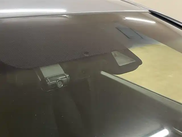 ホンダ シャトル G ホンダセンシング 道央・札幌 2019(令1)年 6.5万km ルナシルバーM ホンダセンシング/・衝突軽減ブレーキ/・レーンキープアシスト/・横滑り防止/レーダークルーズコントロール/社外ディスプレイオーディオ/・Bluetooth/AUX/USB/Apple CarPlay/バックカメラ/ビルトインETC/LEDヘッドライト/LEDフォグランプ/オートライト/プッシュスタート/スマートキー×2/純正フロアマット/純正ドアバイザー/サマータイヤセット積込み/　185/60/15　2019年製　3mm/保証書/取扱説明書