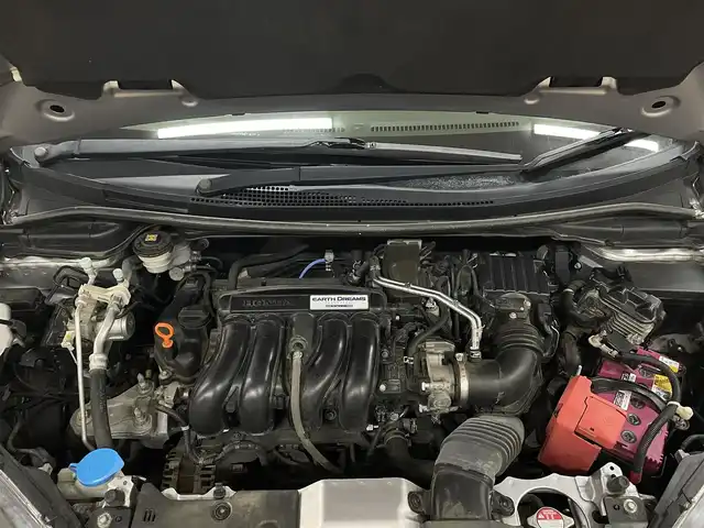 ホンダ シャトル G ホンダセンシング 道央・札幌 2019(令1)年 6.5万km ルナシルバーM ホンダセンシング/・衝突軽減ブレーキ/・レーンキープアシスト/・横滑り防止/レーダークルーズコントロール/社外ディスプレイオーディオ/・Bluetooth/AUX/USB/Apple CarPlay/バックカメラ/ビルトインETC/LEDヘッドライト/LEDフォグランプ/オートライト/プッシュスタート/スマートキー×2/純正フロアマット/純正ドアバイザー/サマータイヤセット積込み/　185/60/15　2019年製　3mm/保証書/取扱説明書